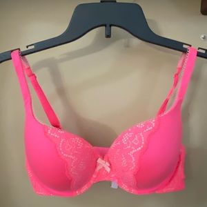 Victoria’s Secret perfect shape bra